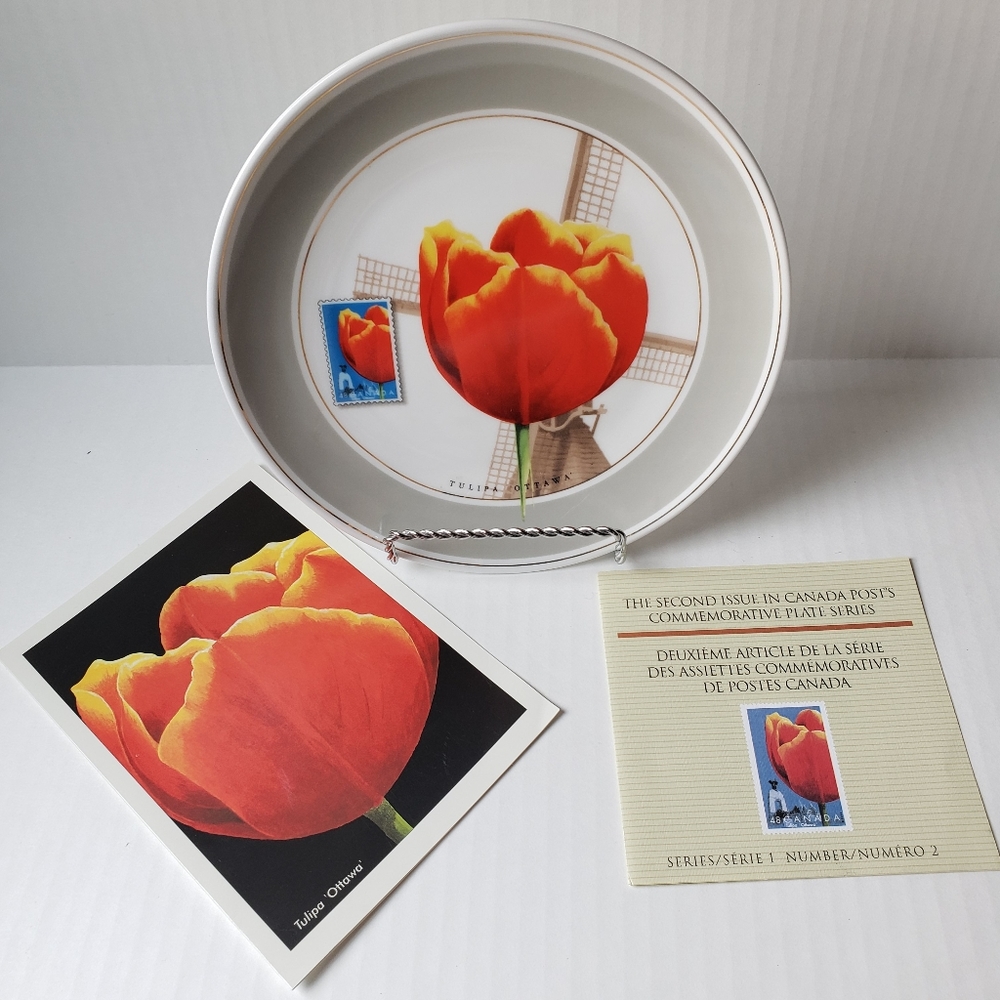 2002 Tulip Canada Ottawa Post Stamp Decorative Plate Rare Unique Vintage NWOT 8"